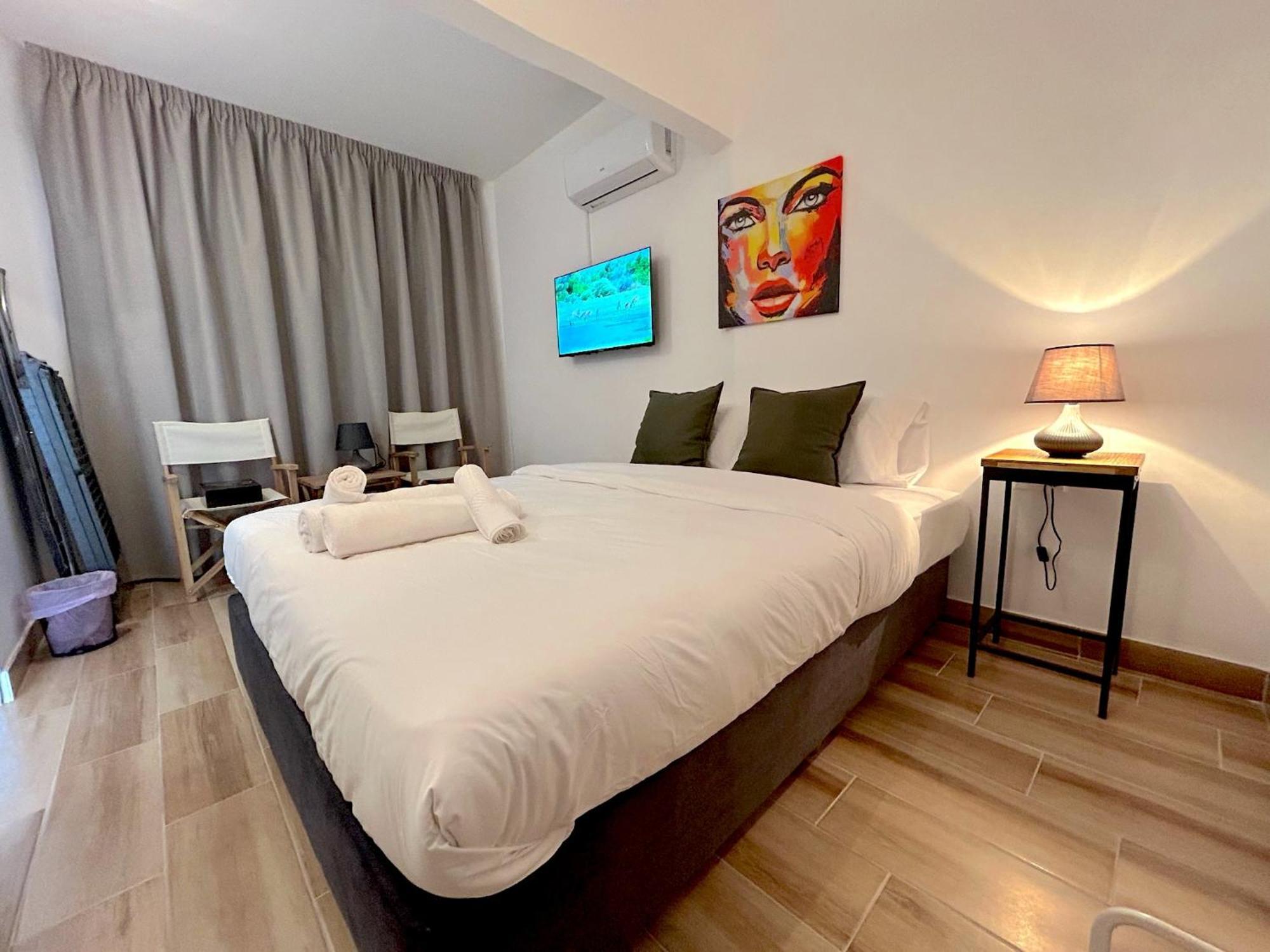 Queen Regina Suites By Platform 357 Nicosia Eksteriør billede