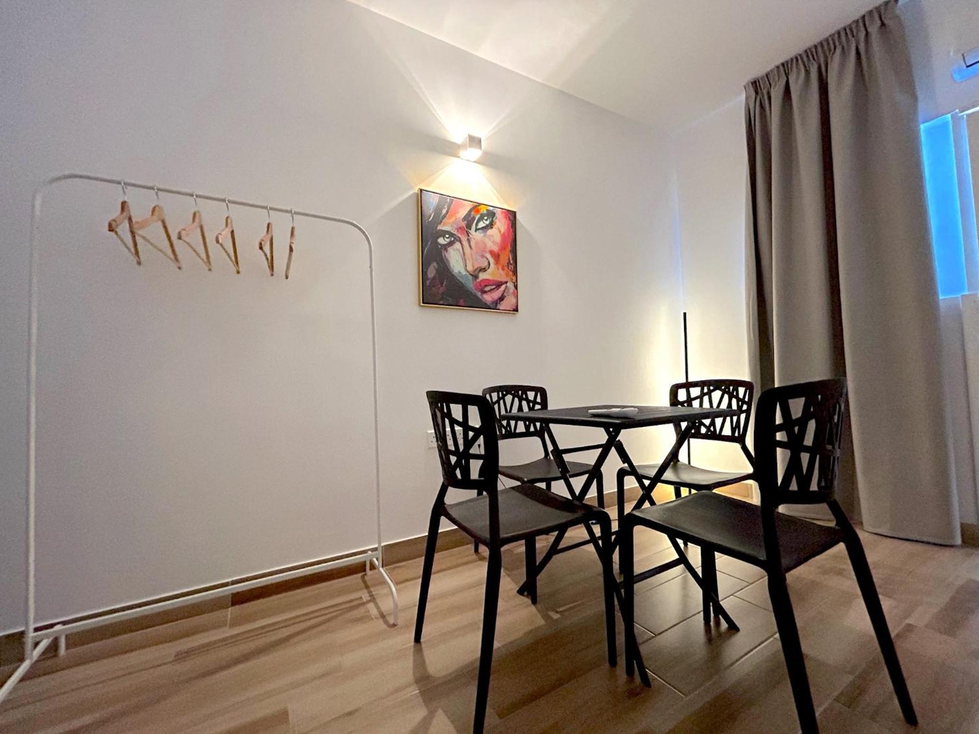 Queen Regina Suites By Platform 357 Nicosia Eksteriør billede